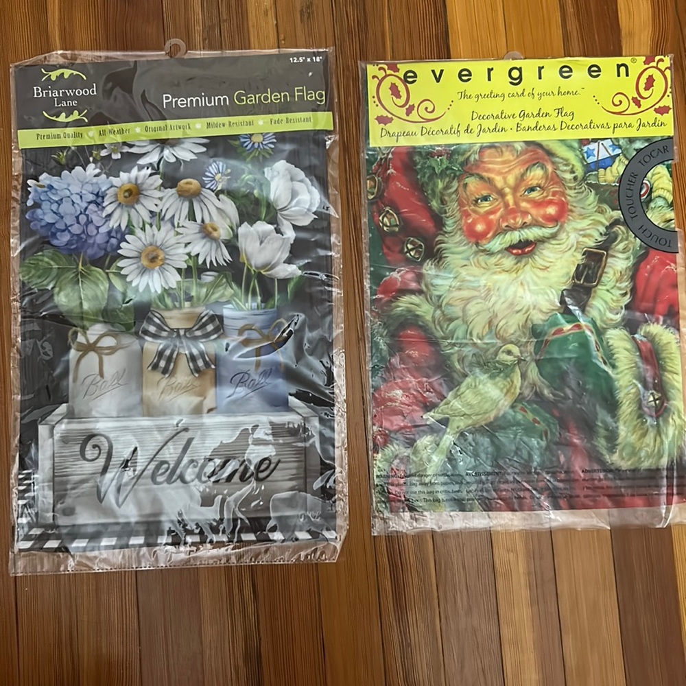 Garden flags